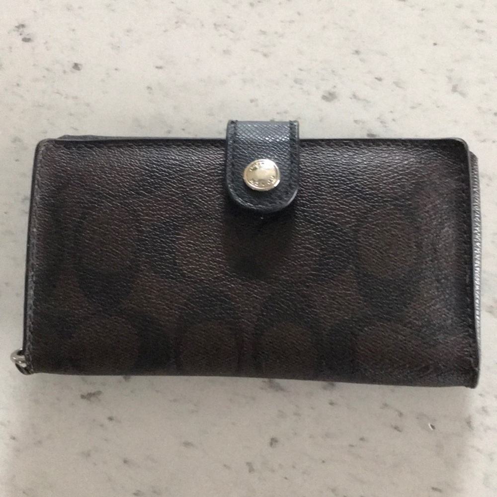 Coach wallet